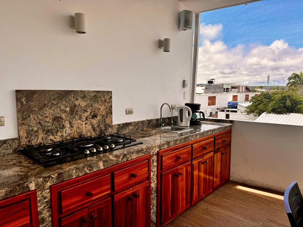 Hostal Muyuyo Puerto Ayora  Εξωτερικό φωτογραφία