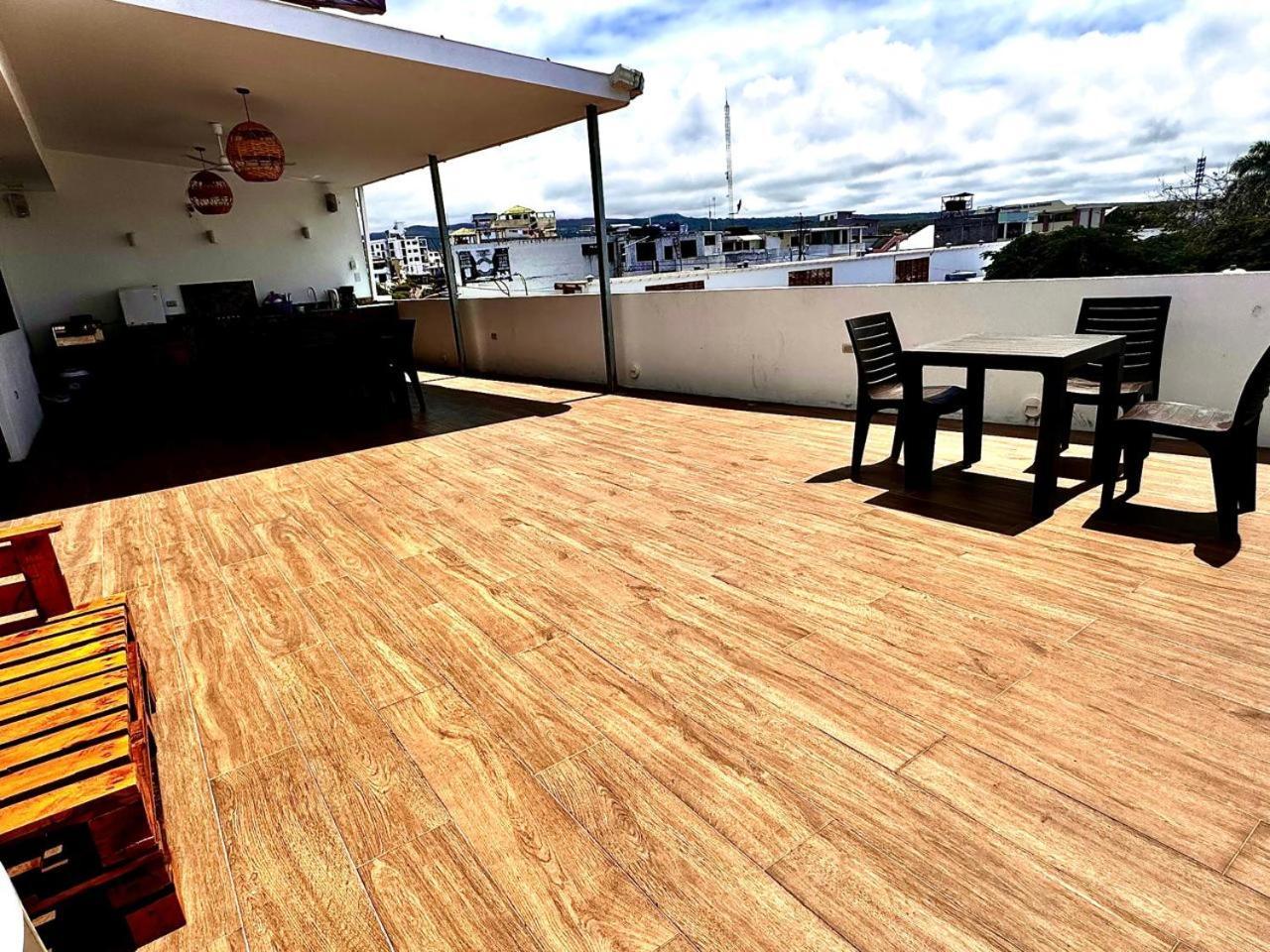 Hostal Muyuyo Puerto Ayora  Εξωτερικό φωτογραφία