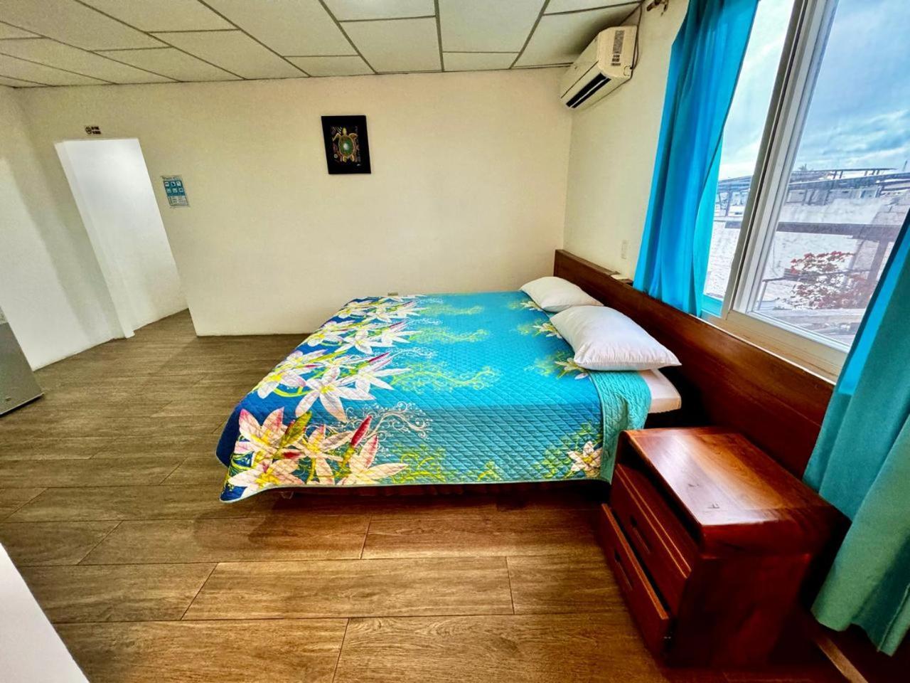 Hostal Muyuyo Puerto Ayora  Εξωτερικό φωτογραφία