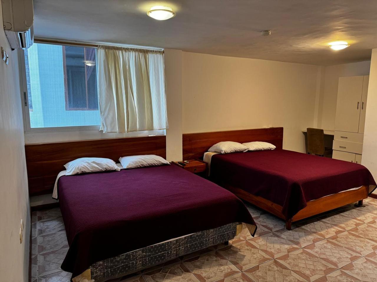 Hostal Muyuyo Puerto Ayora  Εξωτερικό φωτογραφία