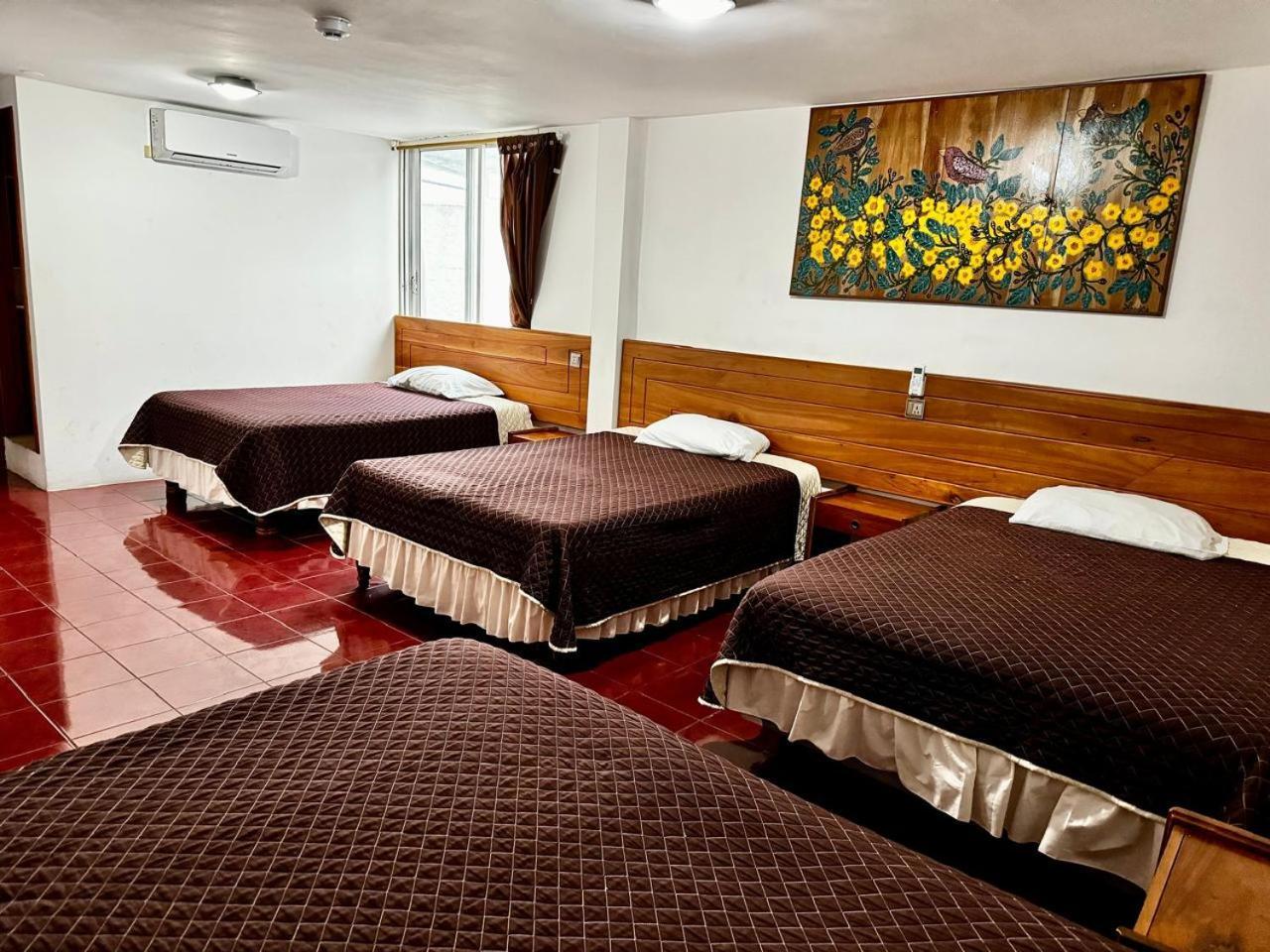Hostal Muyuyo Puerto Ayora  Εξωτερικό φωτογραφία