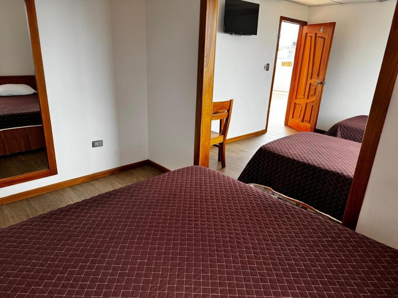 Hostal Muyuyo Puerto Ayora  Εξωτερικό φωτογραφία
