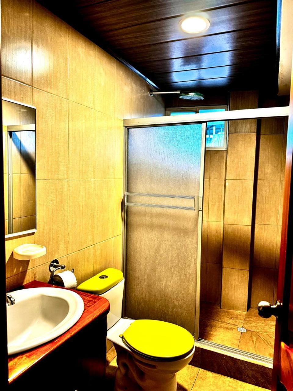 Hostal Muyuyo Puerto Ayora  Εξωτερικό φωτογραφία